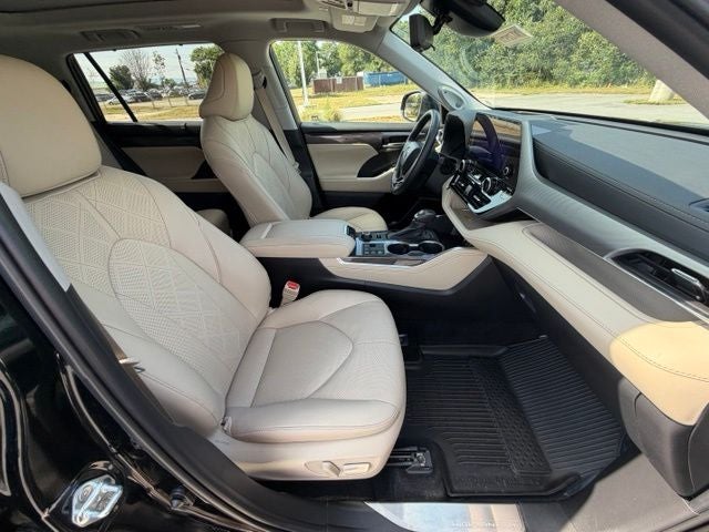 2024 Toyota Highlander Platinum