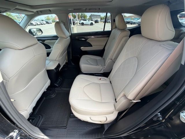 2024 Toyota Highlander Platinum