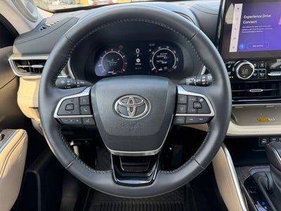 2024 Toyota Highlander Platinum