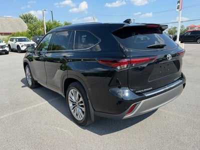 2024 Toyota Highlander Platinum