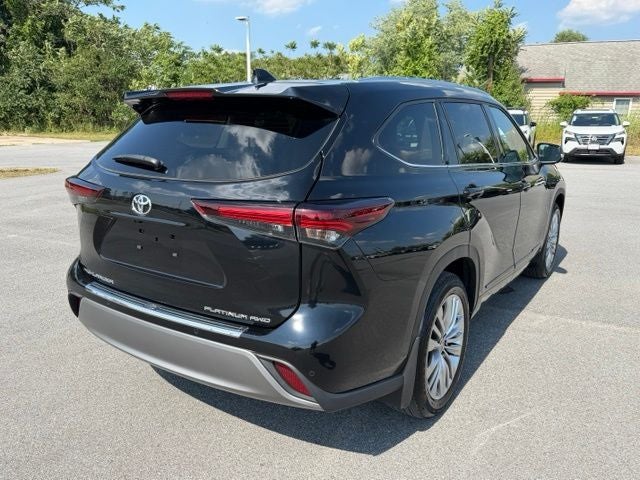 2024 Toyota Highlander Platinum