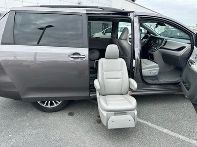2020 Toyota Sienna XLE MOBILITY VAN, SIDE LIFT SEAT