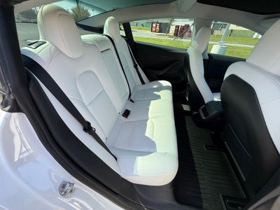 2023 Tesla Model 3 Performance