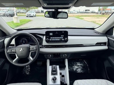 2023 Mitsubishi Outlander SEL