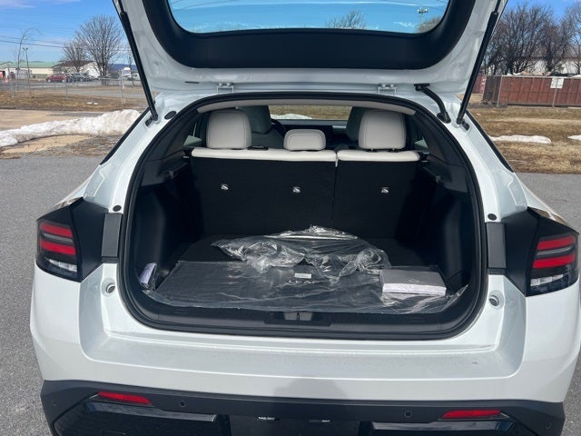 2026 Nissan LEAF SV+ CARGO, FLOOR MAT PACKAGE