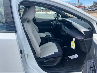 2026 Nissan LEAF SV+ CARGO, FLOOR MAT PACKAGE