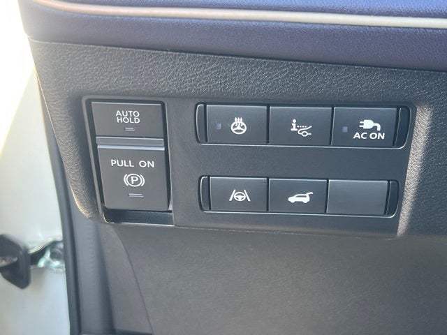 2026 Nissan LEAF PLATINUM+ CARGO, FLOOR MAT PACKAGE