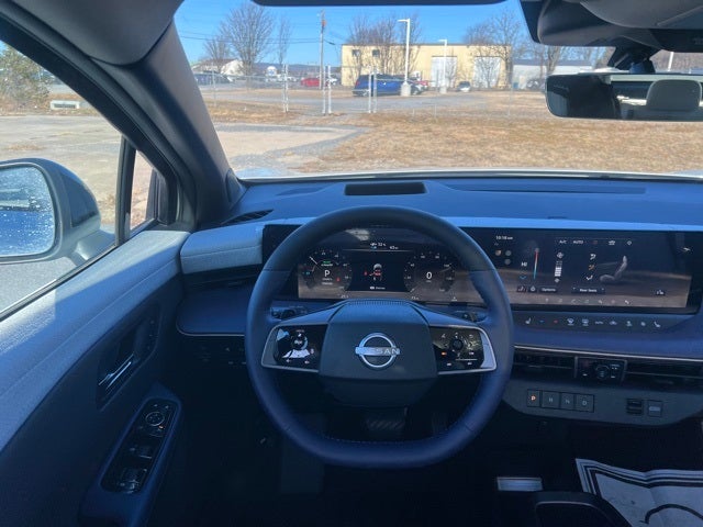 2026 Nissan LEAF PLATINUM+ CARGO, FLOOR MAT PACKAGE