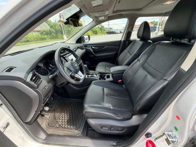 2017 Nissan Rogue Sport SL