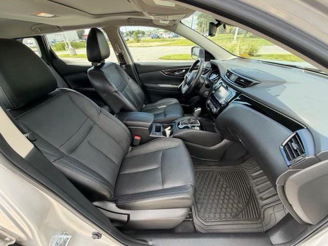 2017 Nissan Rogue Sport SL