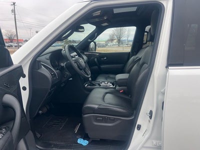 2023 Nissan Armada SL MIDNIGHT EDITION, CAPTAIN'S CHAIRS PACKAGE