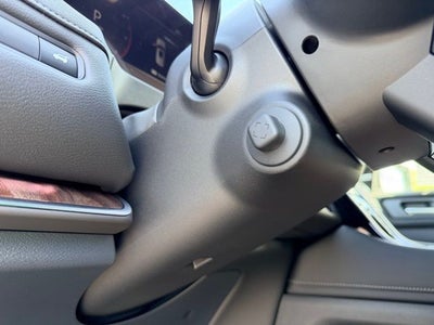 2026 Nissan Armada Platinum Reserve SPLIT BENCH SEAT PACKAGE