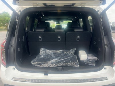 2025 Nissan Armada PRO-4X PREMIUM PACKAGE