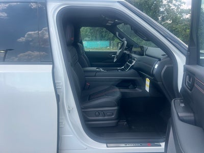 2025 Nissan Armada PRO-4X PREMIUM PACKAGE