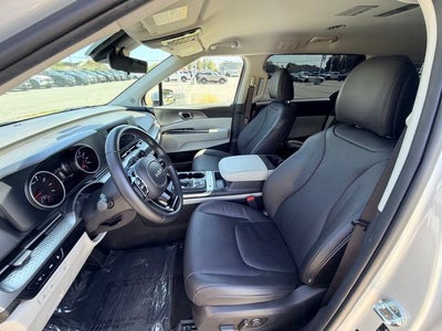 2023 Kia Carnival LX Seat Package
