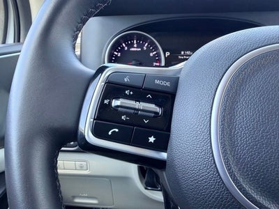 2023 Kia Carnival LX Seat Package