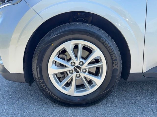 2023 Kia Carnival LX Seat Package