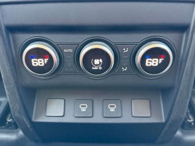 2024 Land Rover Defender S