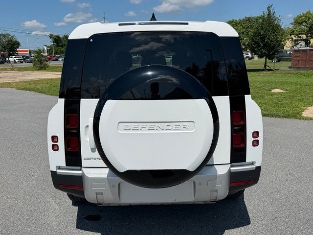 2024 Land Rover Defender S