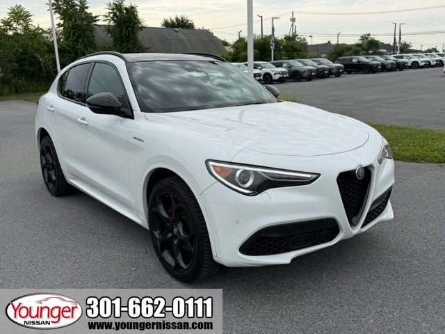 2022 Alfa Romeo Stelvio Ti Veloce AWD's photo