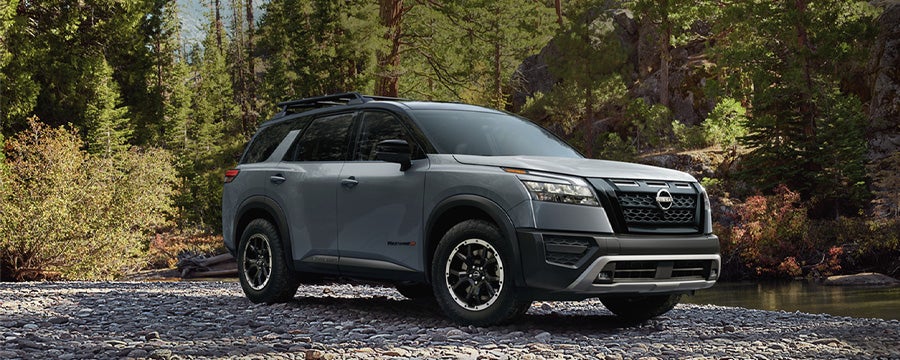 NISSAN Pathfinder Younger Nissan of Frederick in Frederick MD