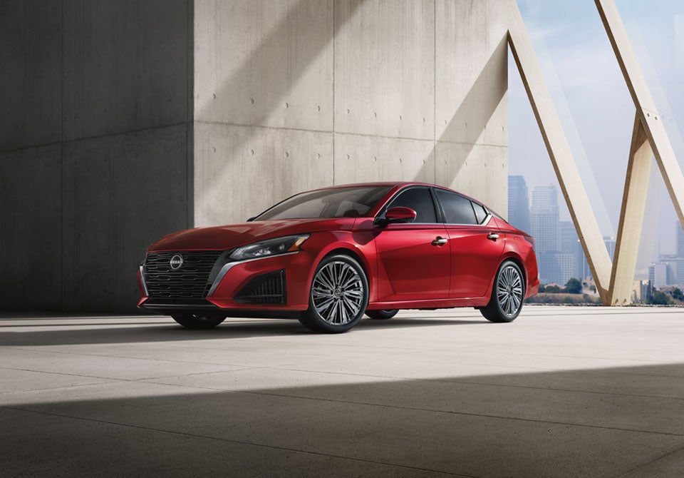 2025 Nissan Altima Younger Nissan of Frederick in Frederick MD